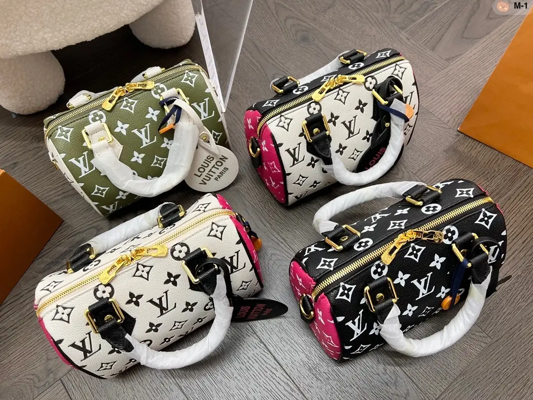 Kng1398  LV TOP BOX   390🤴🏾  54$ gallery