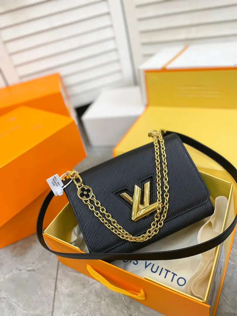 Kng1399   LV TOP TOP TOP 5A 365🤴🏾 50$ gallery