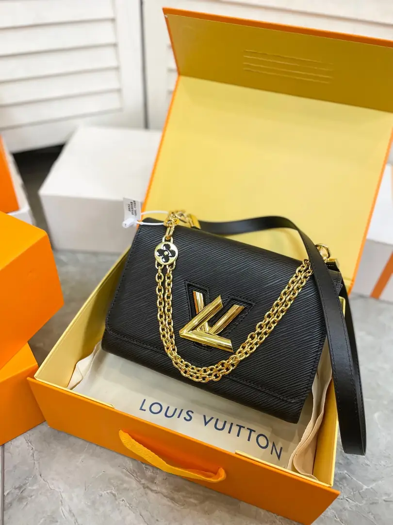 Kng1399   LV TOP TOP TOP 5A 365🤴🏾 50$ gallery