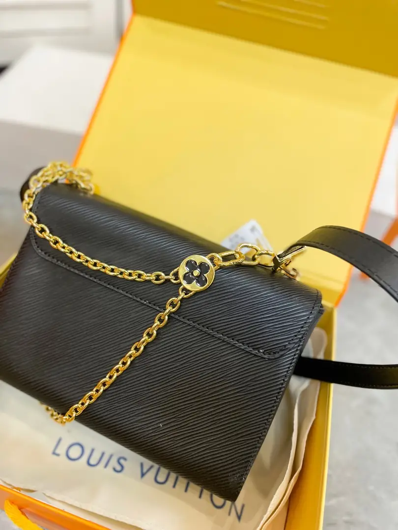 Kng1399   LV TOP TOP TOP 5A 365🤴🏾 50$ gallery