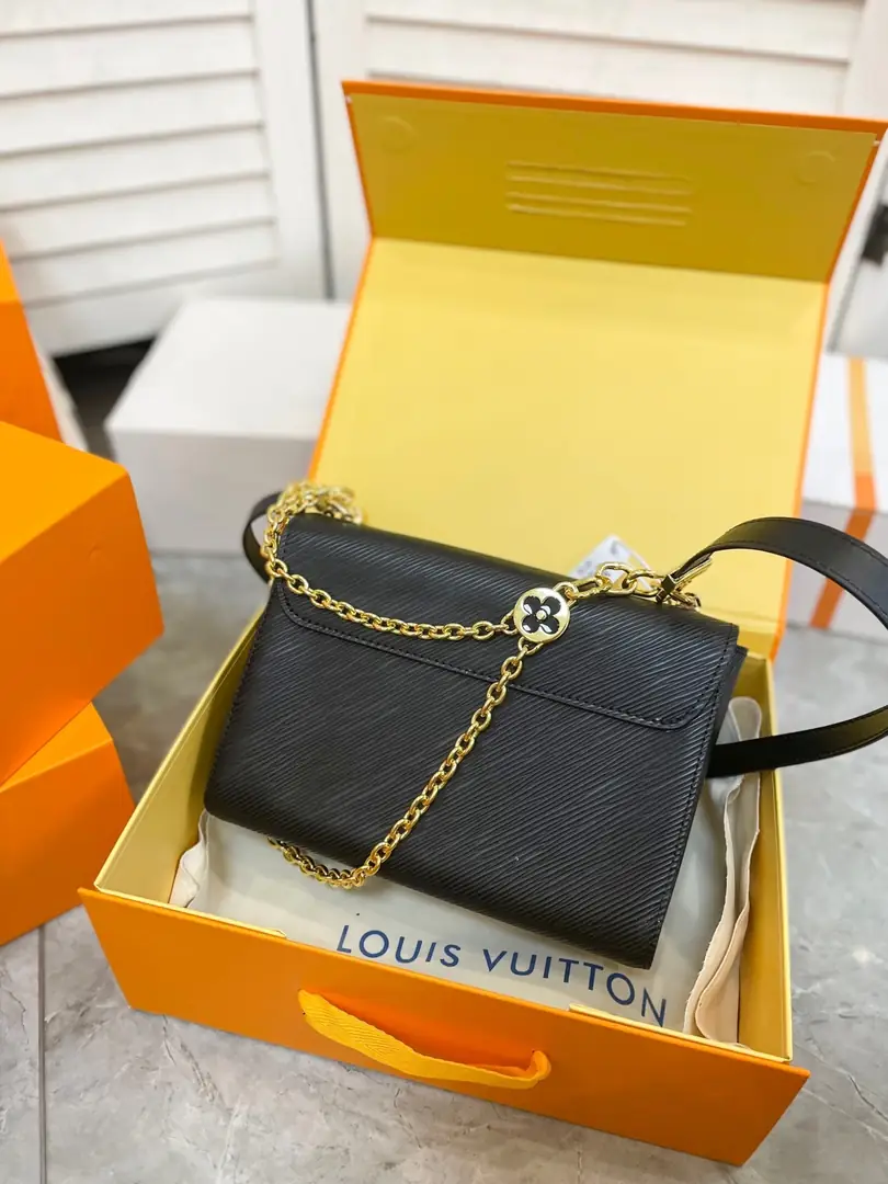 Kng1399   LV TOP TOP TOP 5A 365🤴🏾 50$ gallery