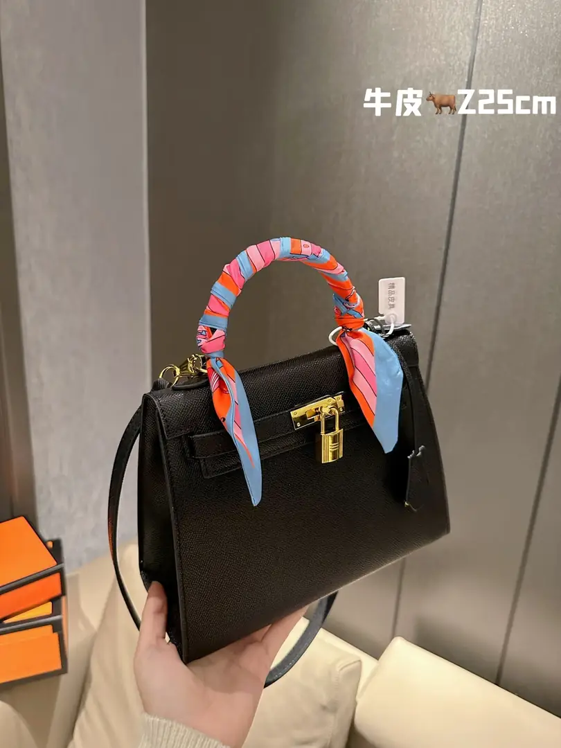 Kng1402   Hermès  TOP 5A  395🤴🏾 54$ gallery