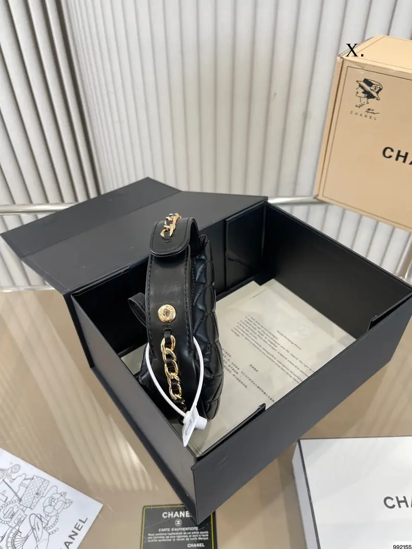 Kng1405    Chanel  350 48$ gallery