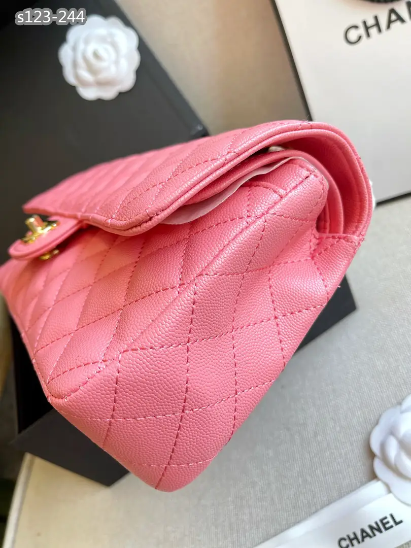 Kng1410   Chanel  380  52$ gallery