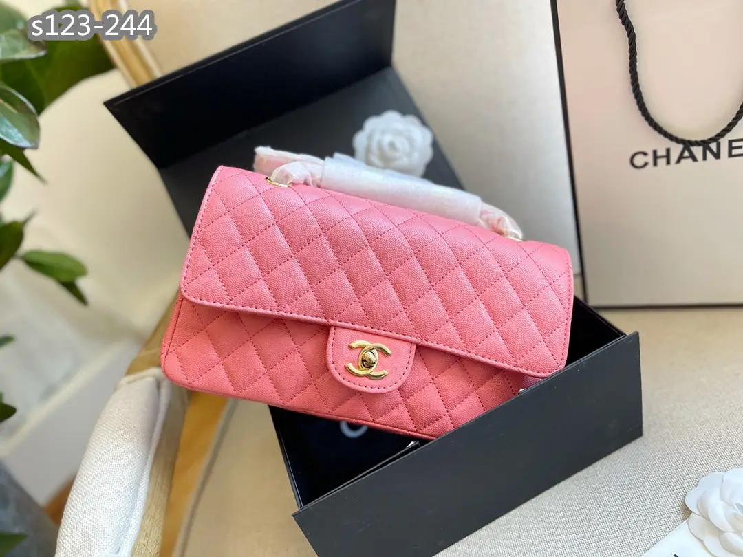 Kng1410   Chanel  380  52$ gallery