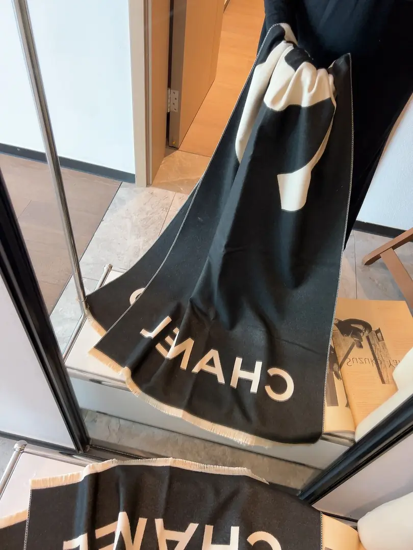 Kng2503 Chanel 160🤴🏾 21$ gallery