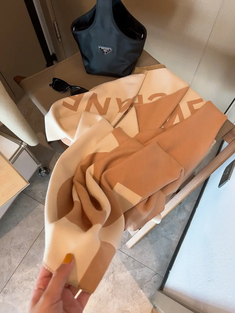 Kng2503 Chanel 160🤴🏾 21$ gallery