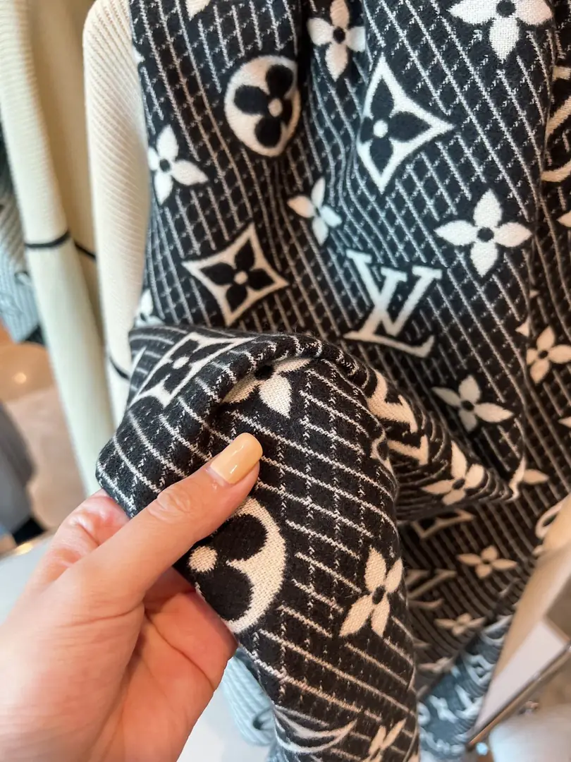 Kng2504  LV  150🤴🏾  20$ gallery