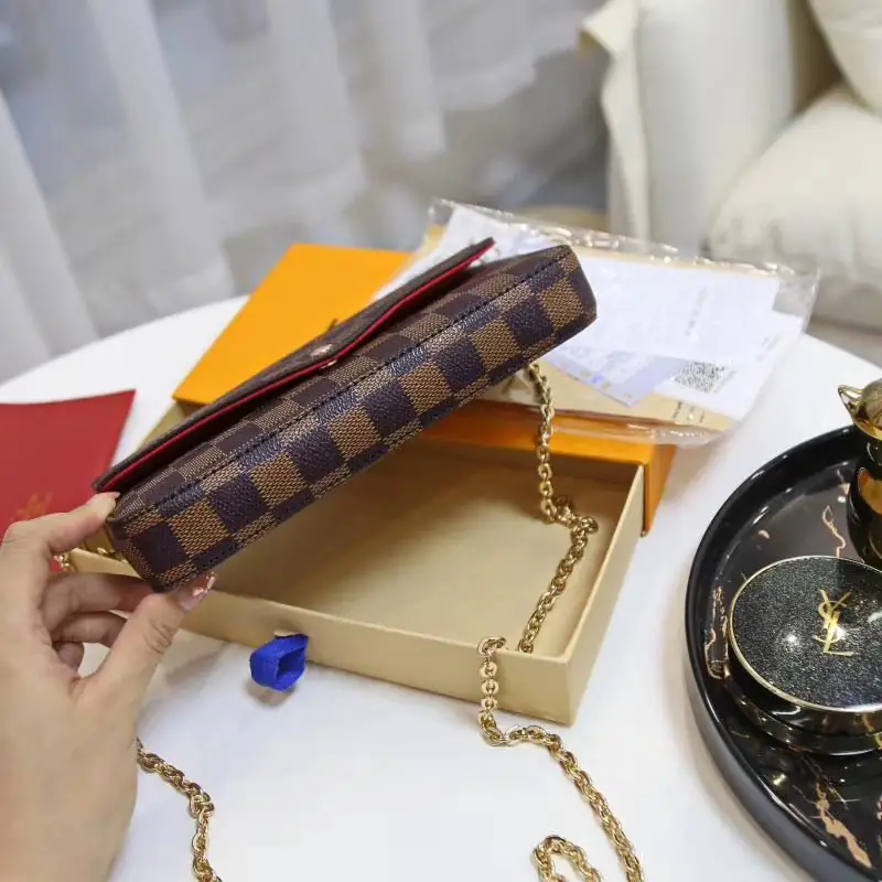 Kng253  LV 38$ 290 gallery