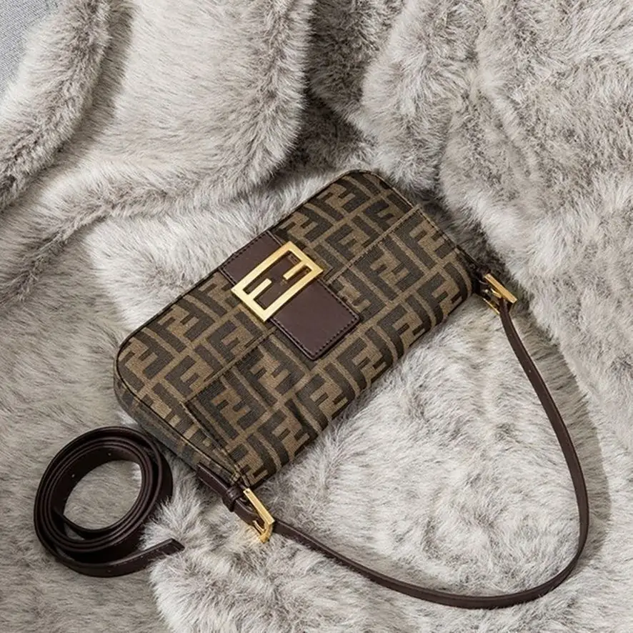 Kng2539 FENDI 49.99$  370 gallery
