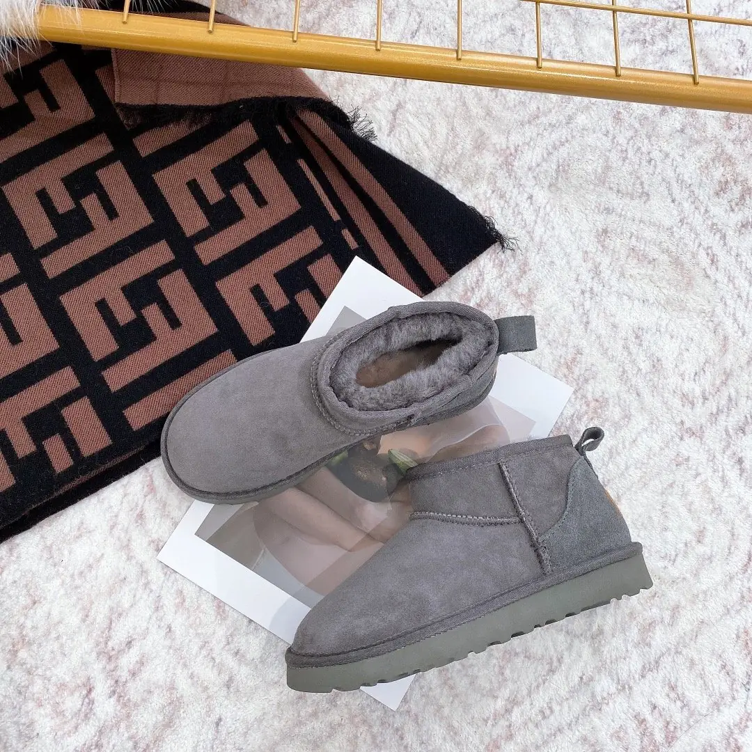 Kng2542 UGG 4A+ 265 36.99$ gallery