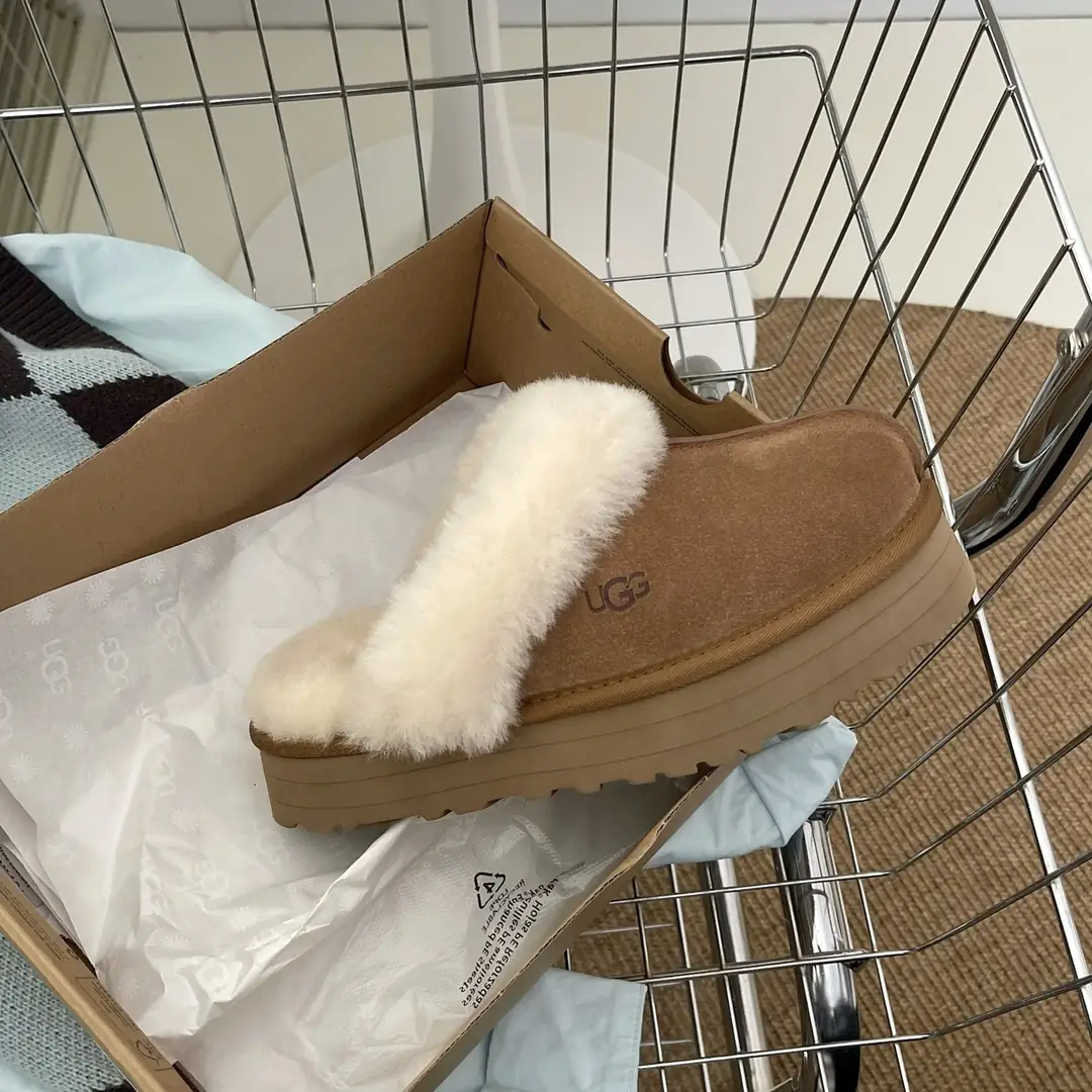 Kng2700  UGG 1:1  TOP   315🤴🏾 44$ gallery