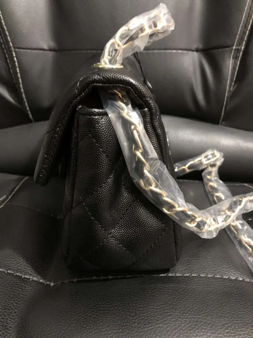 Kng337  Chanel  255🤴🏾 35$ gallery