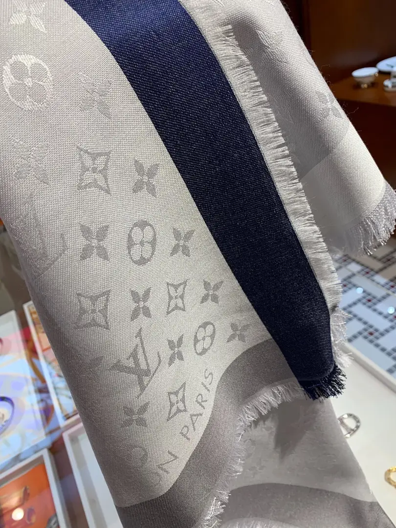 Kng341   LV 27.11$ gallery