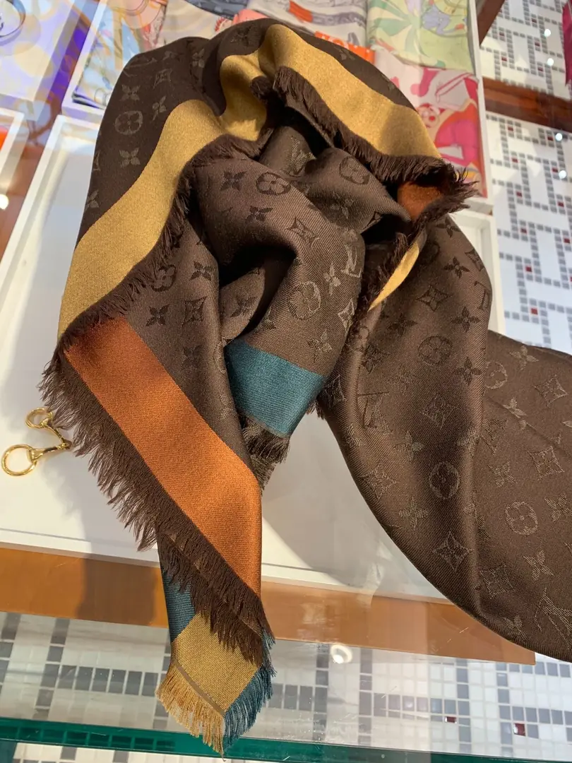 Kng341   LV 27.11$ gallery