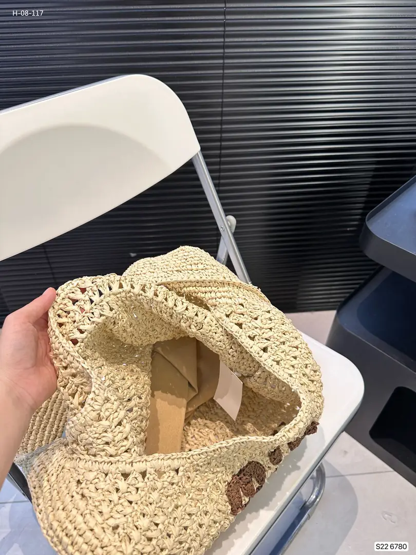 Kng4008  MIUMIU 59$ gallery