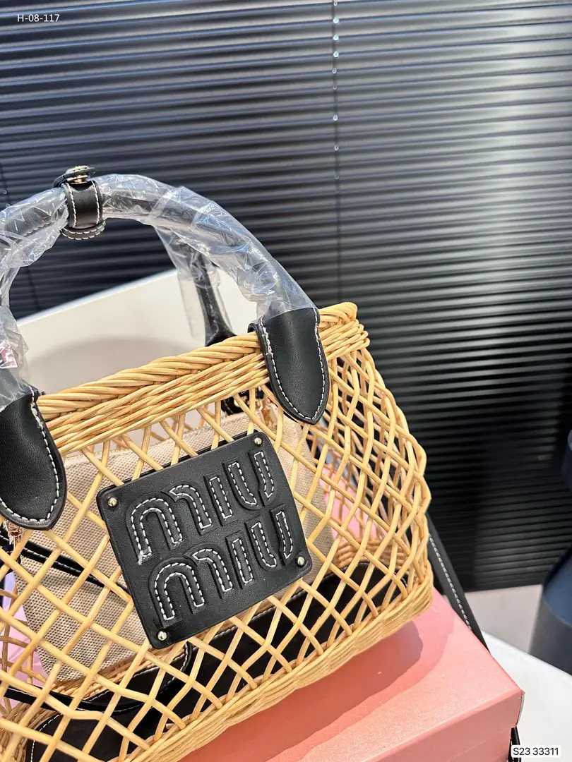 Kng4009 MIUMIU   59.99$ gallery