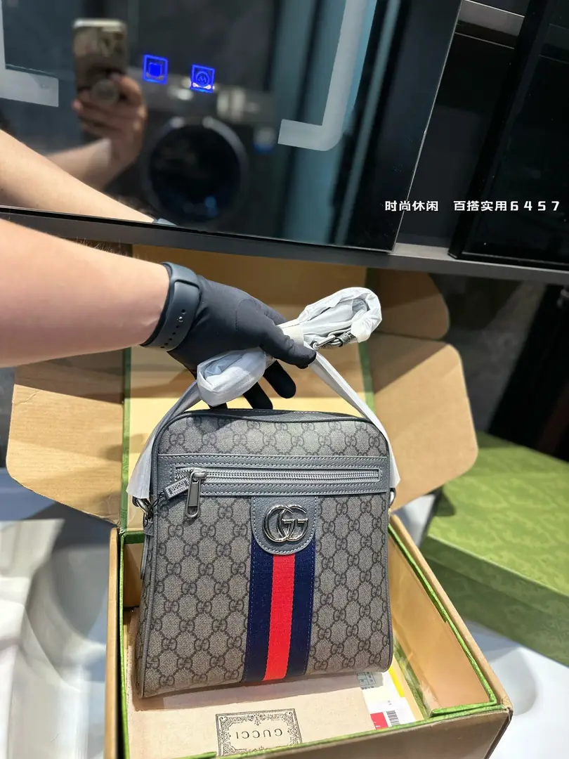 Kng4012  GUCCI  59$ gallery