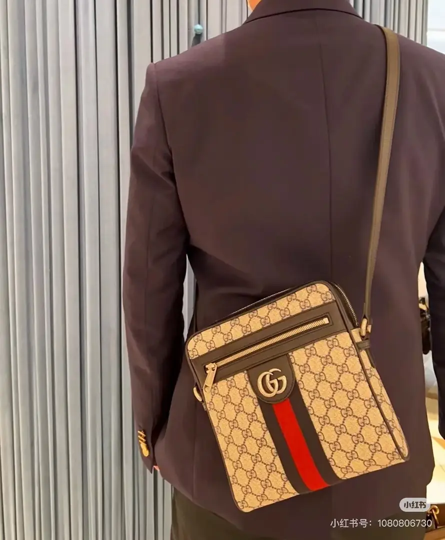 Kng4012  GUCCI  59$ gallery