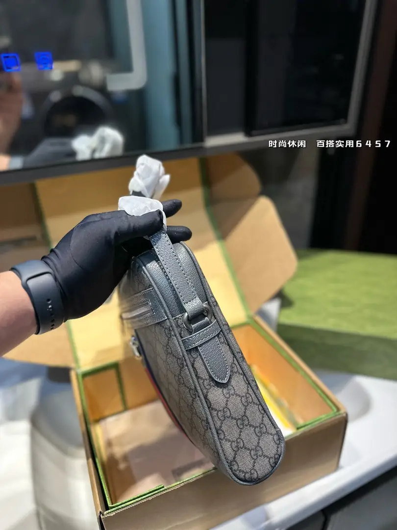 Kng4012  GUCCI  59$ gallery