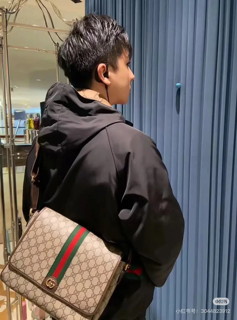 Kng4014   GUCCI  75$ gallery