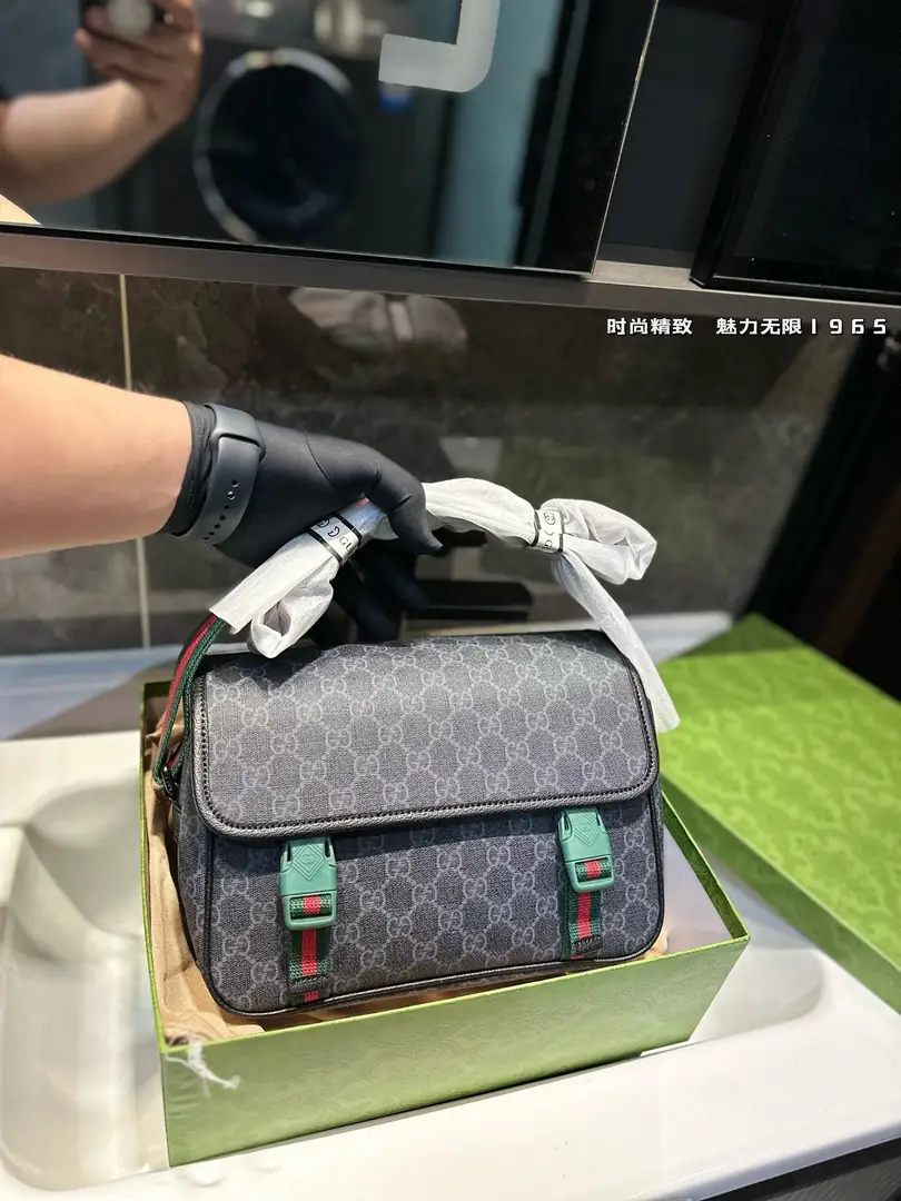 Kng4015  GUCCI  78$ gallery