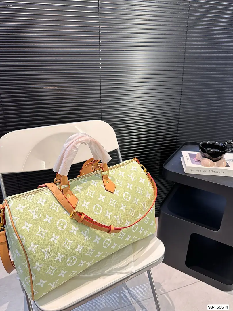 Kng4016  LV 85$ gallery