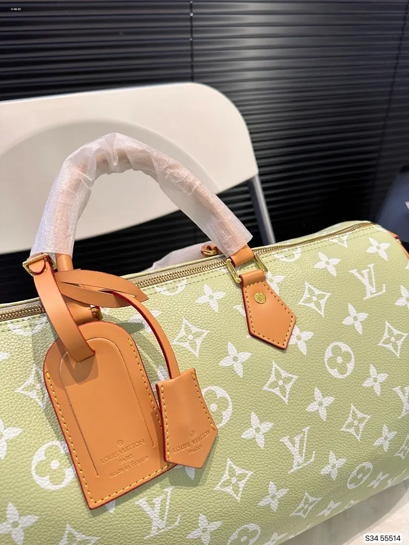 Kng4016  LV 85$ gallery