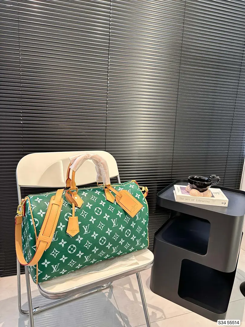 Kng4016  LV 85$ gallery