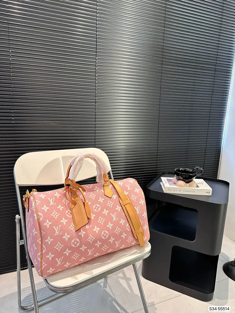 Kng4016  LV 85$ gallery