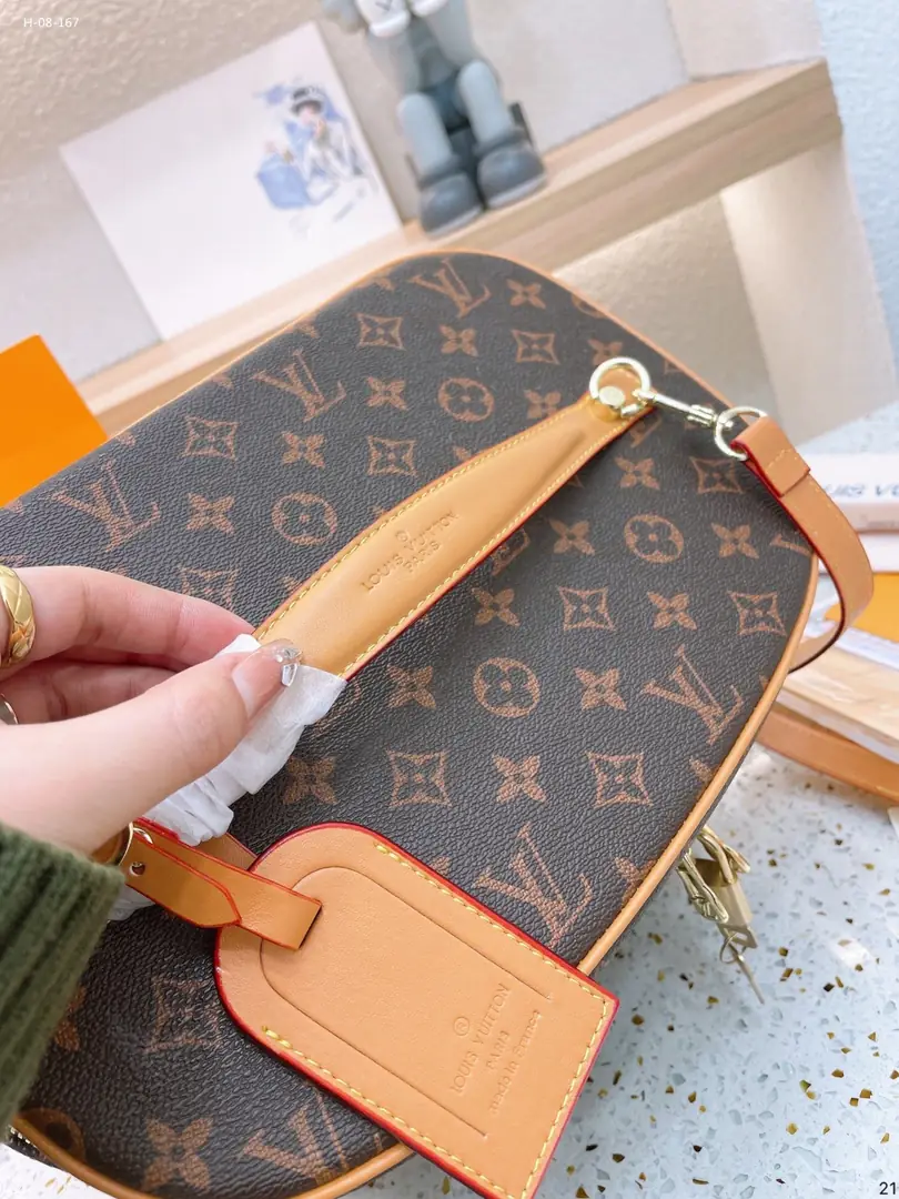 Kng4018  LV  58$ gallery