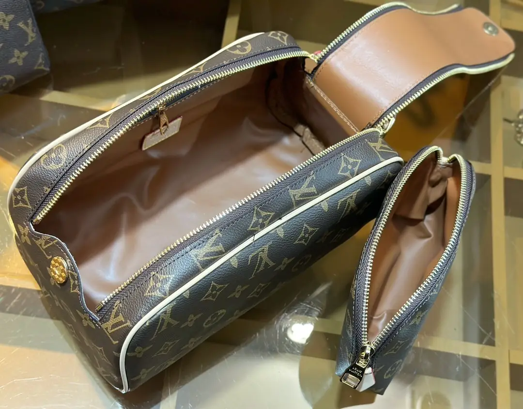 Kng4021   LV  89$ gallery