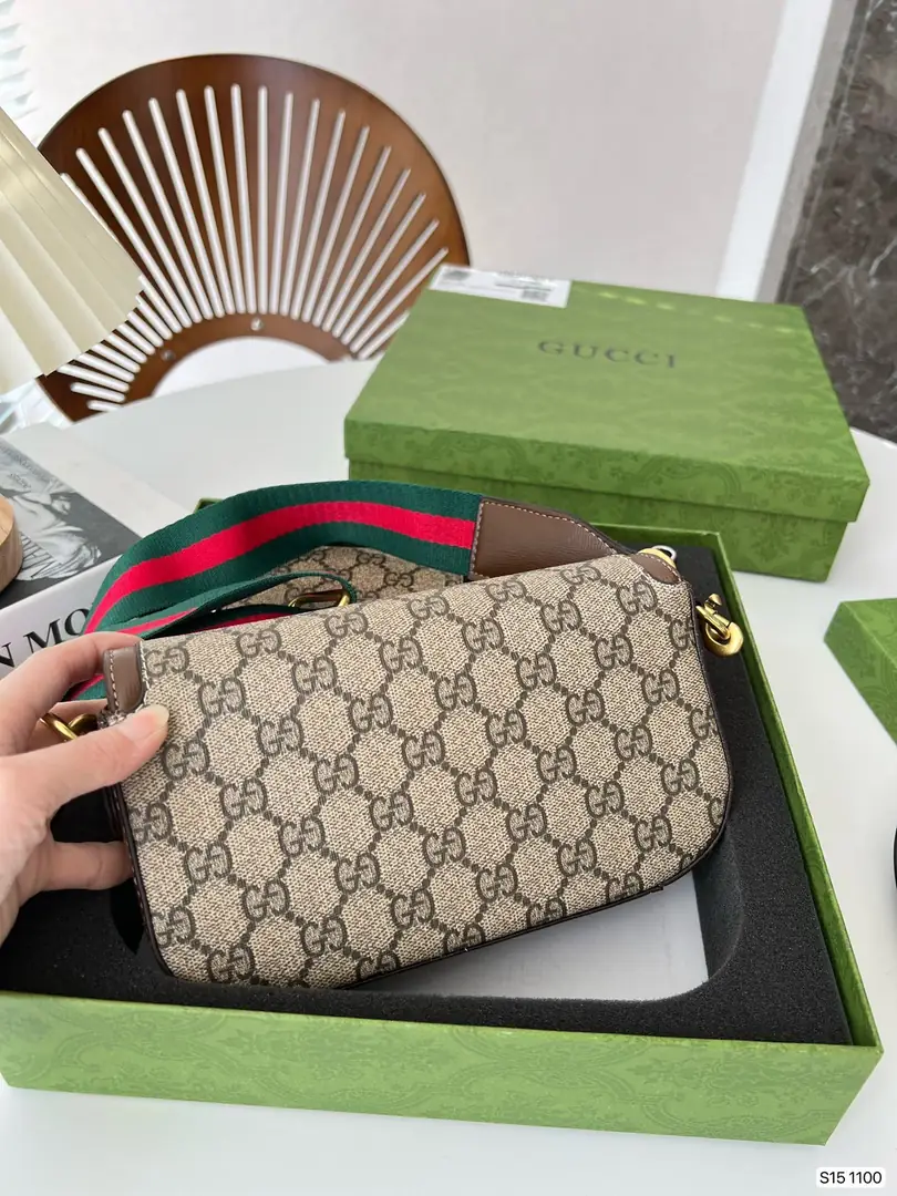 Kng4033 Gucci  65$ gallery