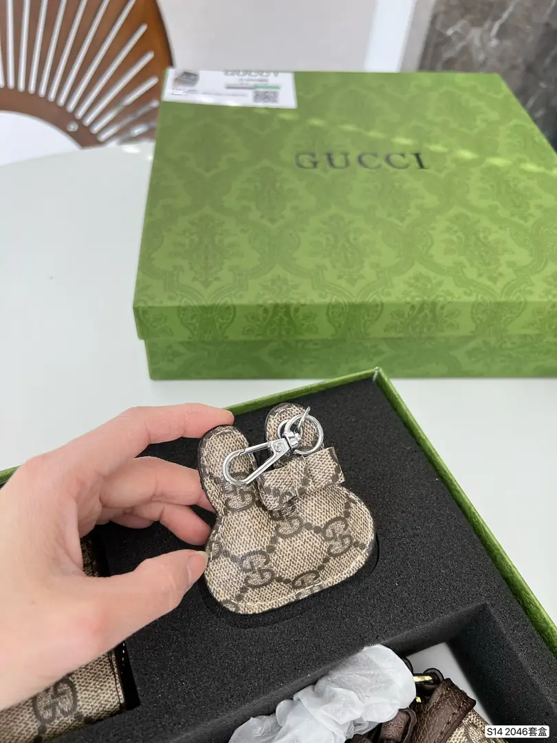 Kng4035 Gucci 65$ gallery