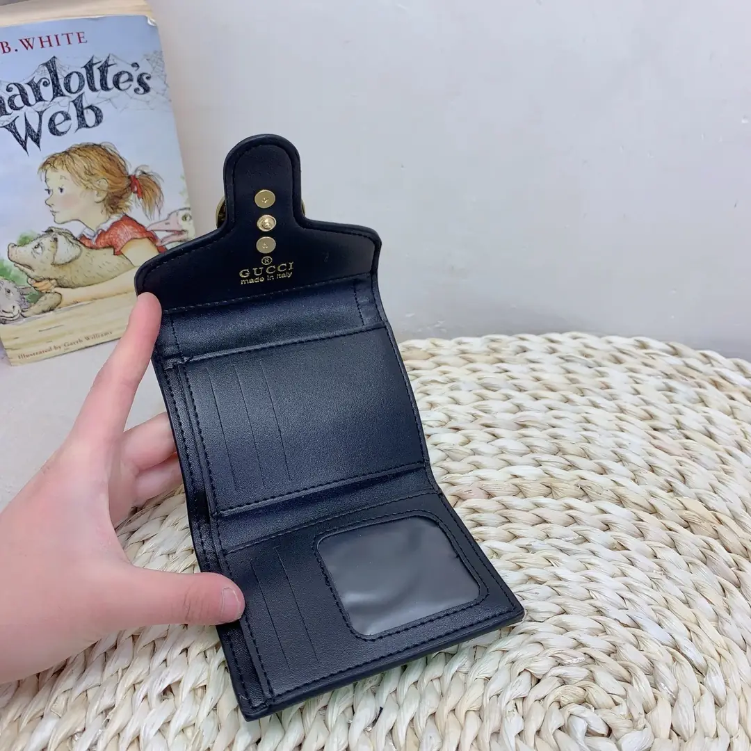 Kng4038  Gucci  89$ gallery