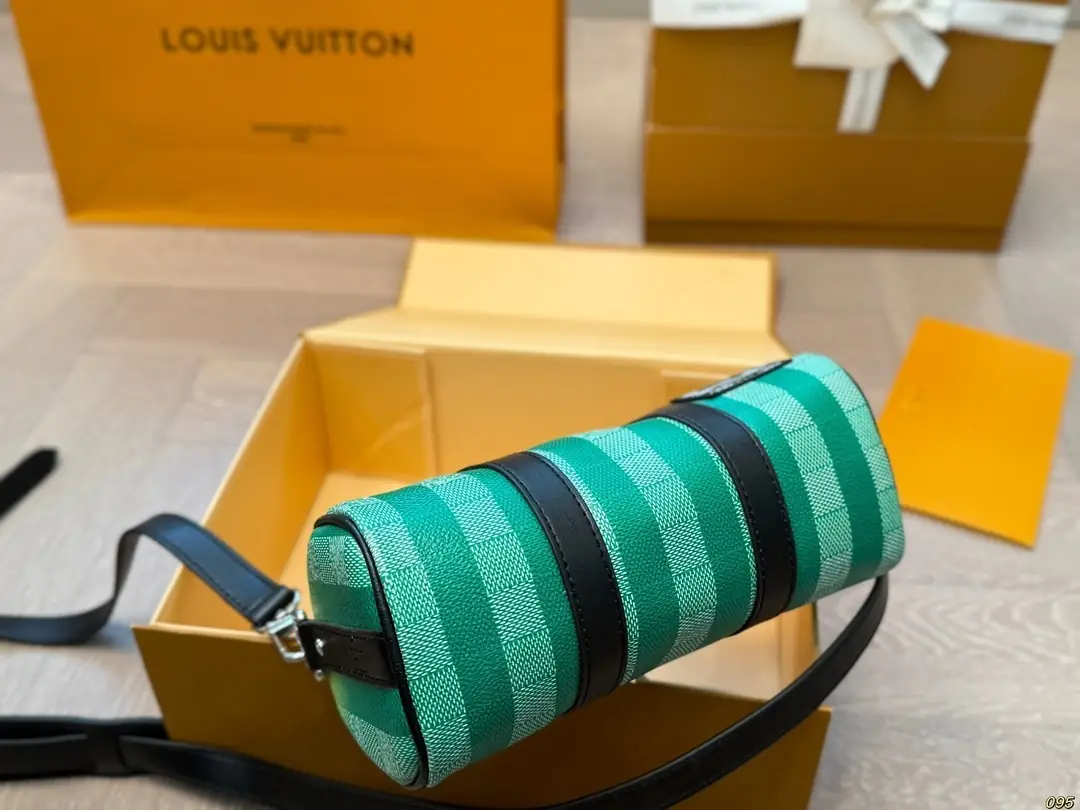 Kng4202  LV 95$ gallery