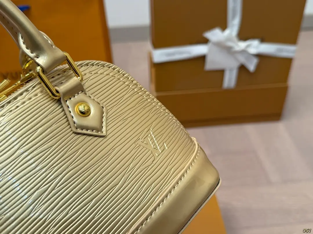 Kng4206 LV，7542155， 89$ gallery