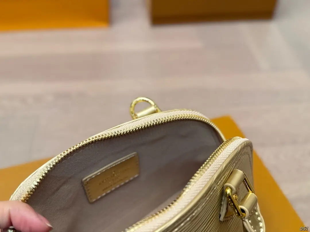 Kng4206 LV，7542155， 89$ gallery