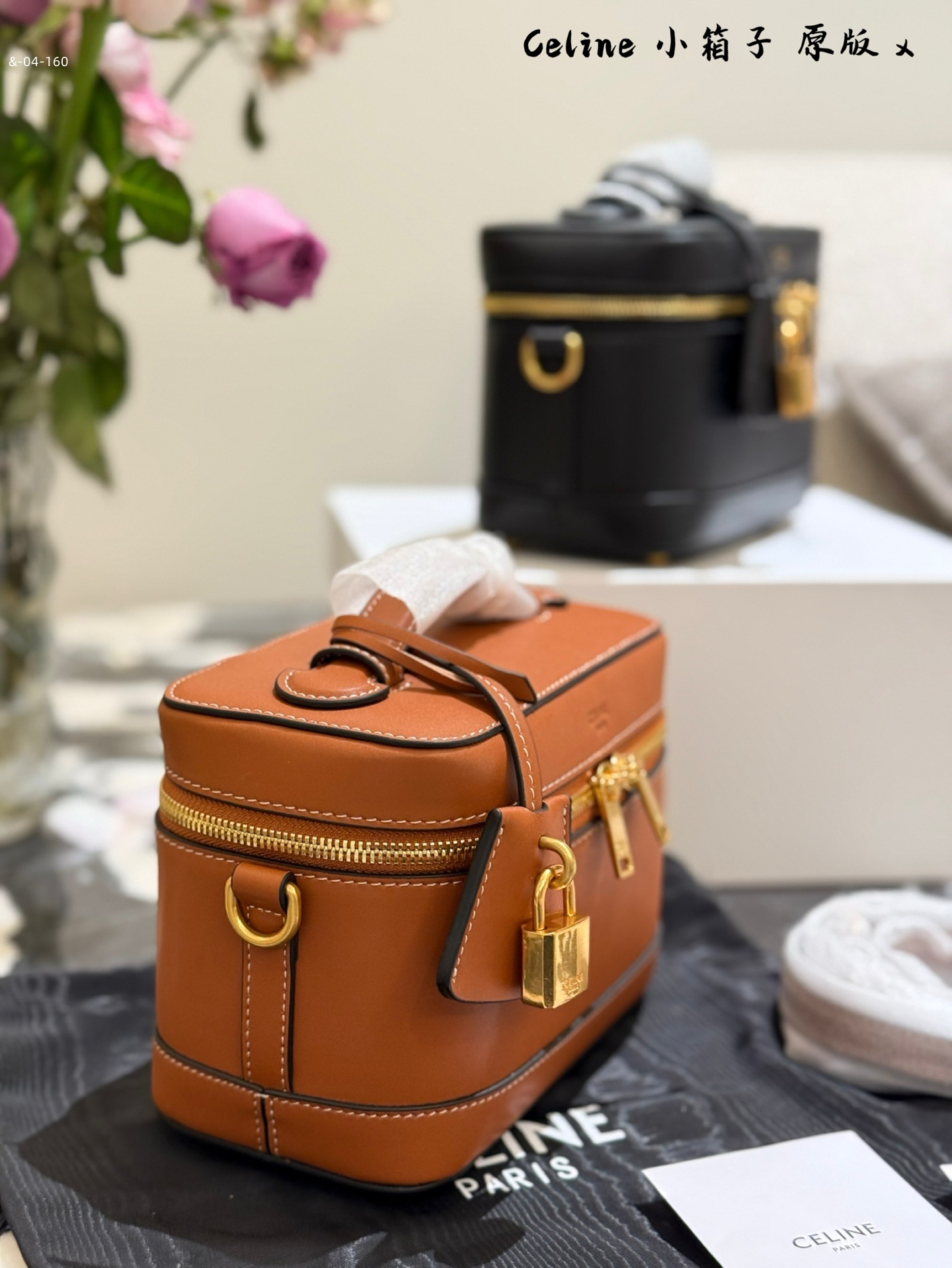Kng4213 CéLINE  68$ gallery
