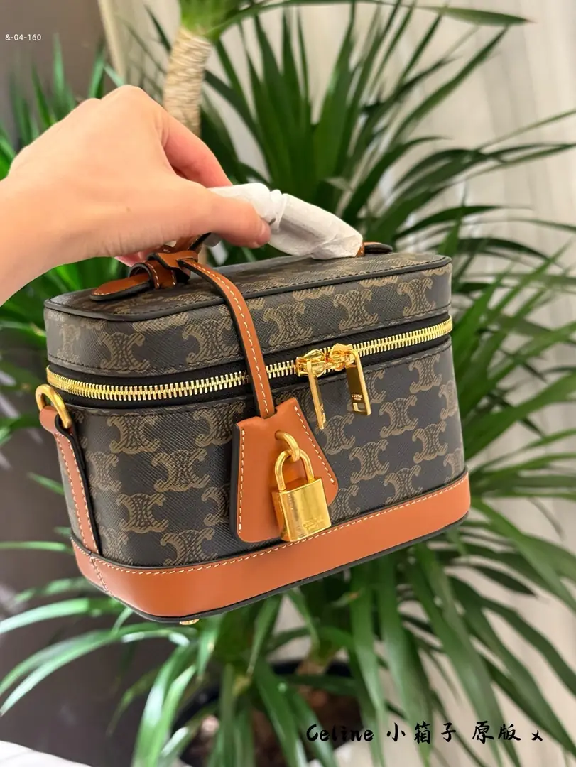 Kng4214 CéLINE  68$ gallery