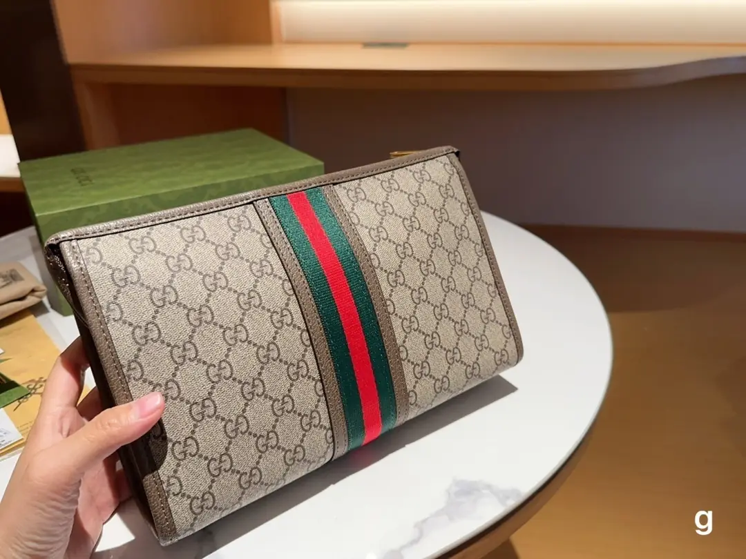 Kng4216 Gucci  69.8$ gallery