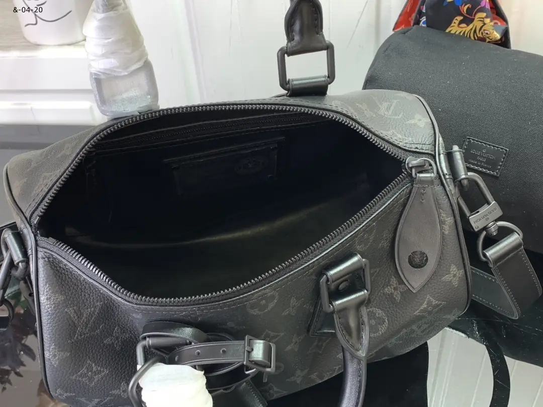 Kng4219 LV 95$ gallery