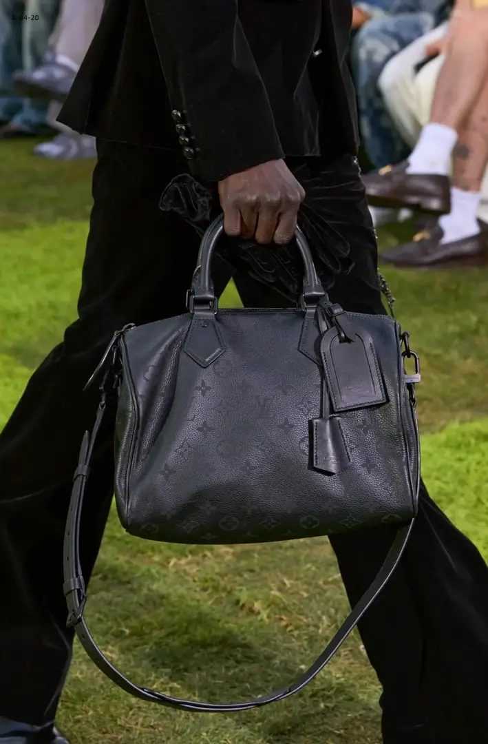 Kng4219 LV 95$ gallery