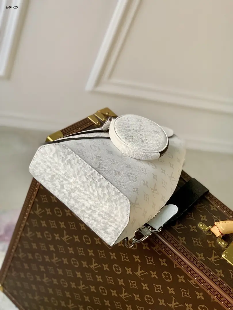 Kng4221 LV 79$ gallery