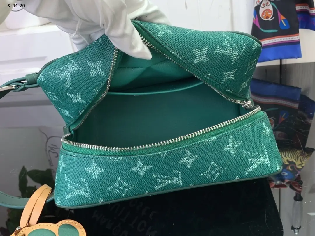 Kng4222 LV 78$ gallery