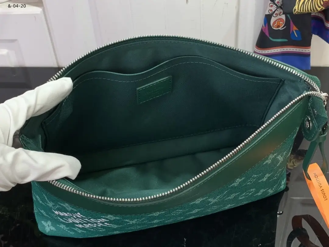 Kng4224  LV  89$ gallery