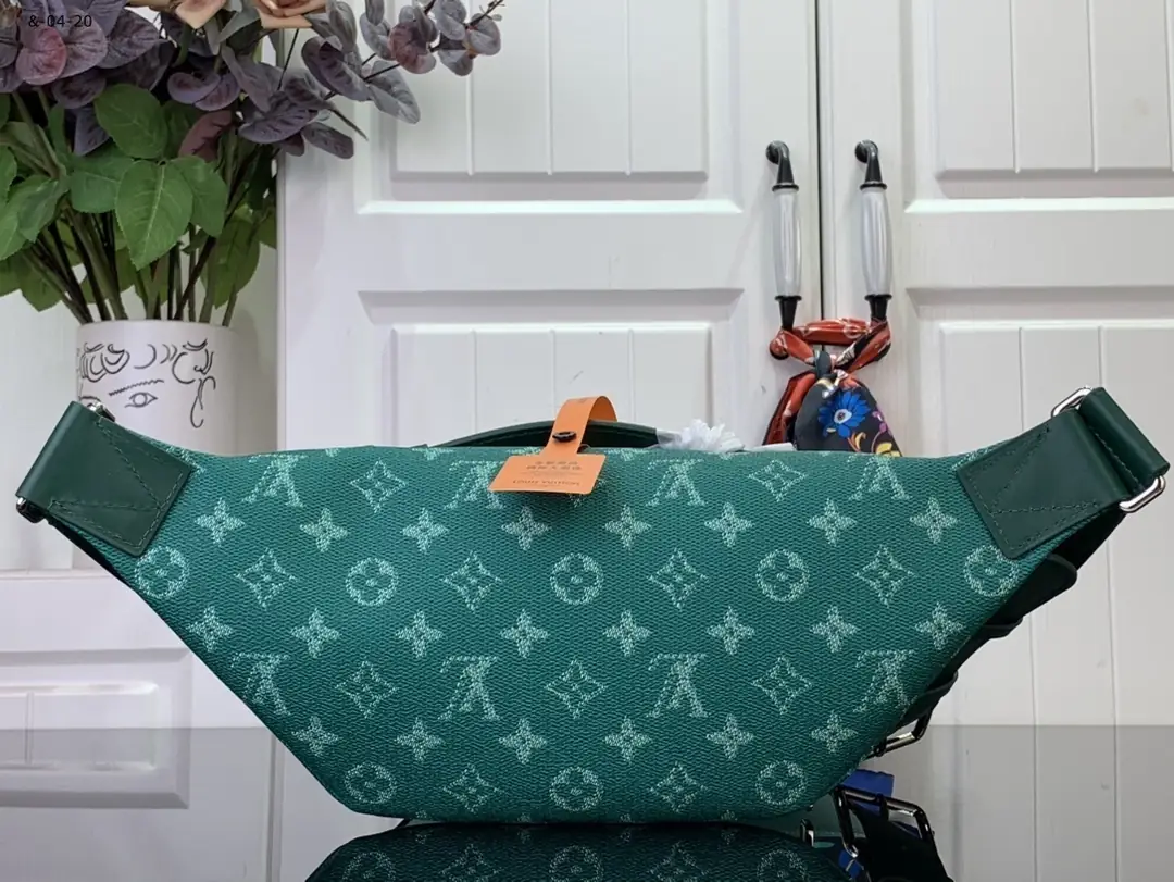 Kng4226 LV，85$ gallery