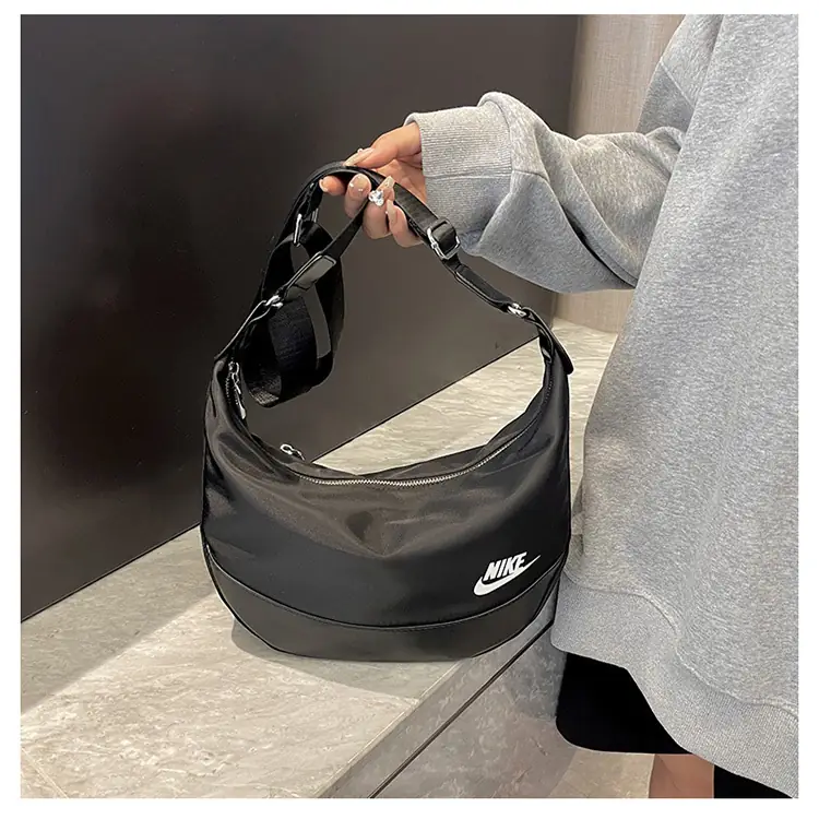 Kng428 NIKE 28$ 158 gallery