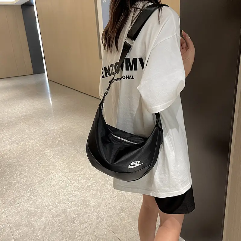 Kng428 NIKE 28$ 158 gallery