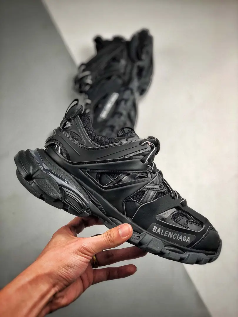 Kng484  Brand Balenciaga  (high quality 1:1 ) 120$ 880 gallery